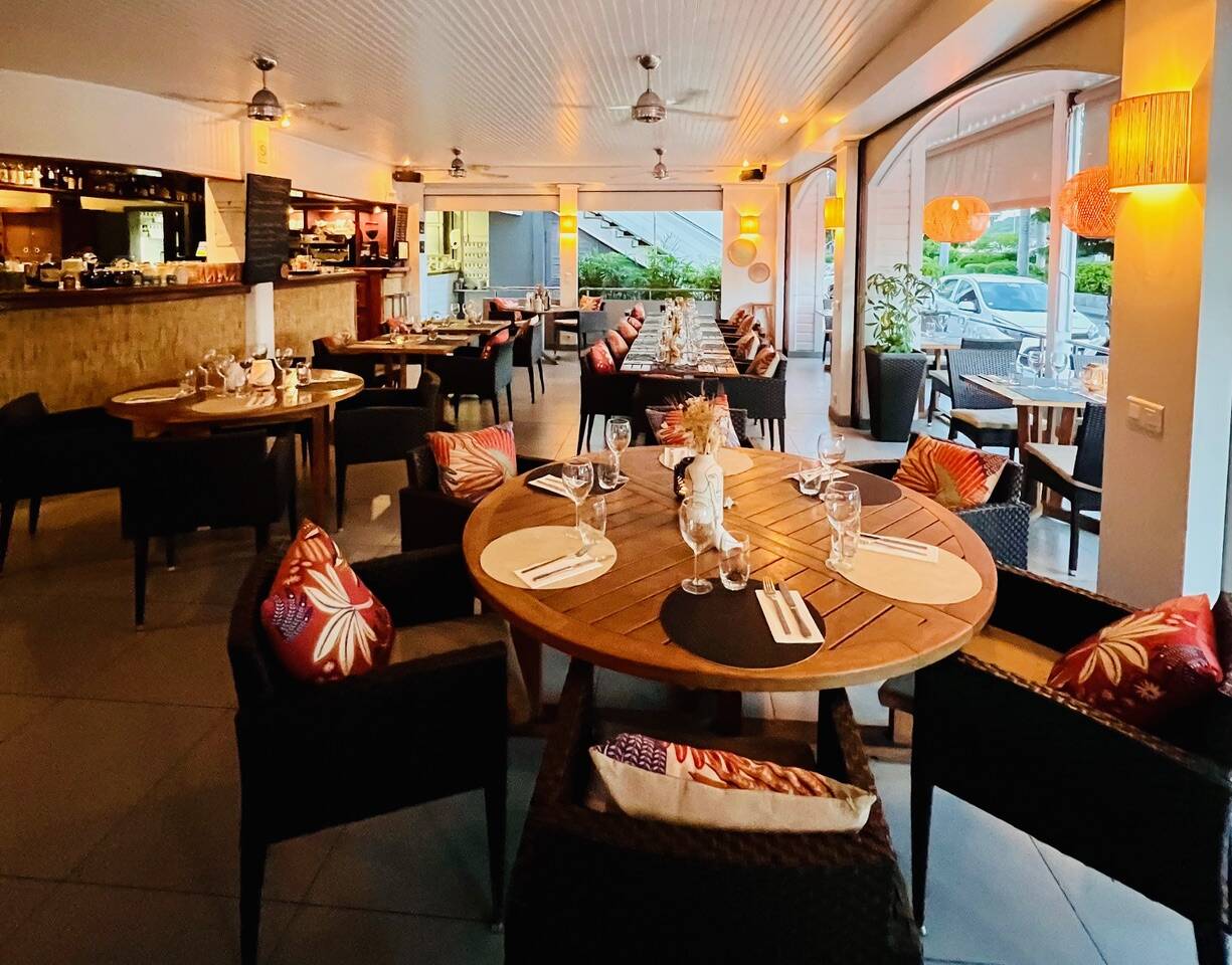 17-st-barth-le-repaire-gustavia-restaurant-st-barths.jpeg