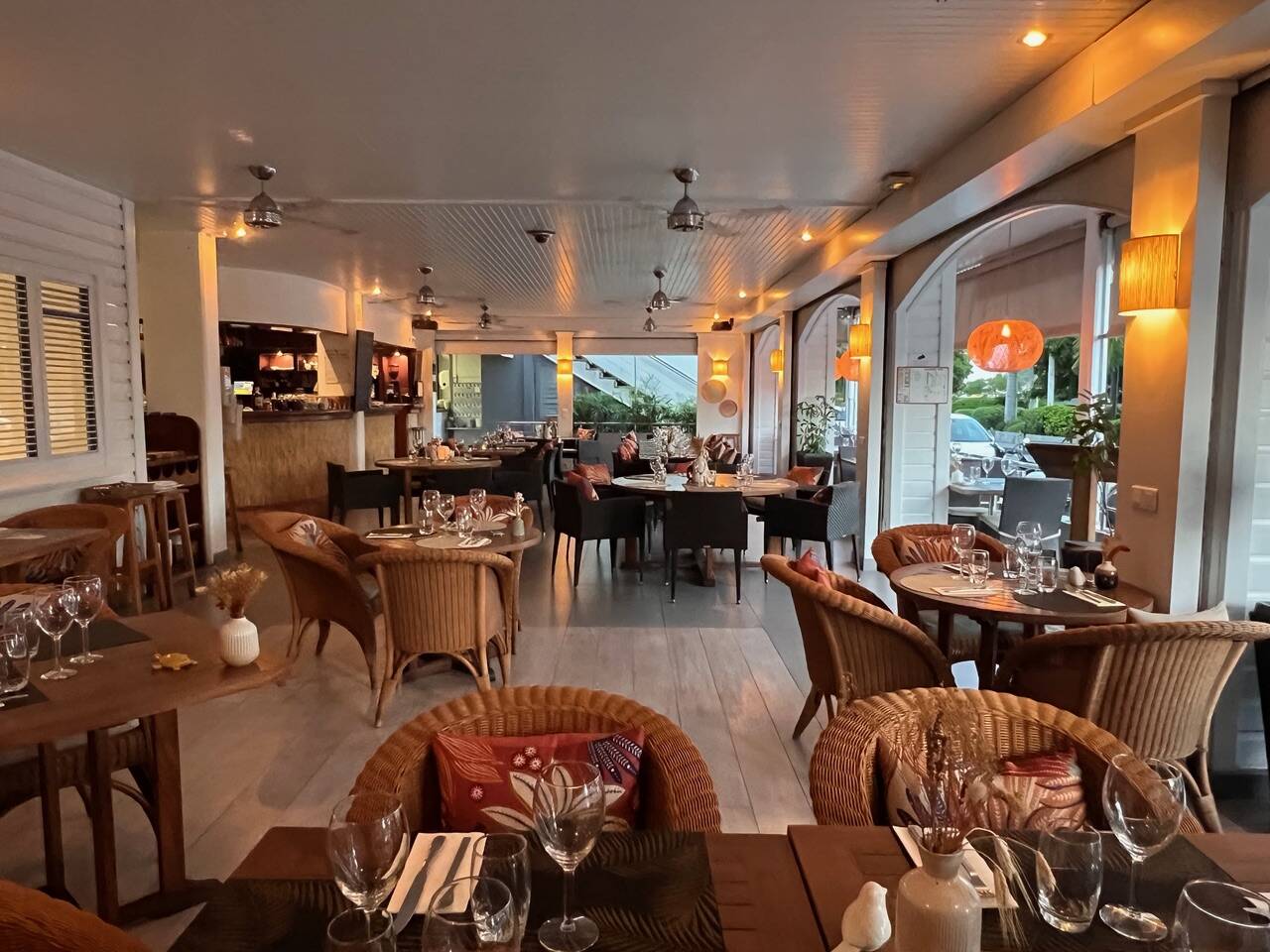 18-st-barth-le-repaire-gustavia-restaurant-st-barths.jpeg