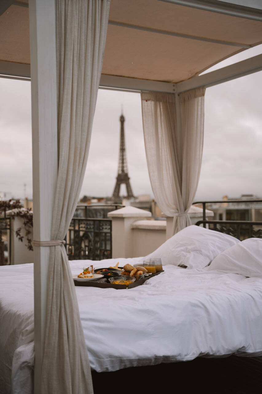 27-paris-hotel-marignan-champs-elysees.jpeg