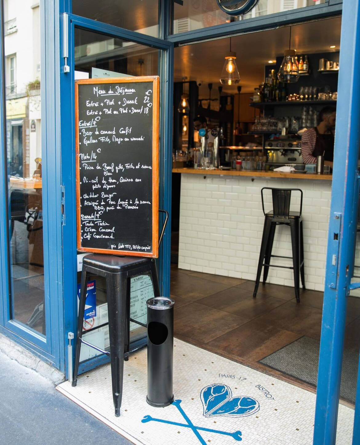 2-restaurant-tonton-des-dames-paris.jpg