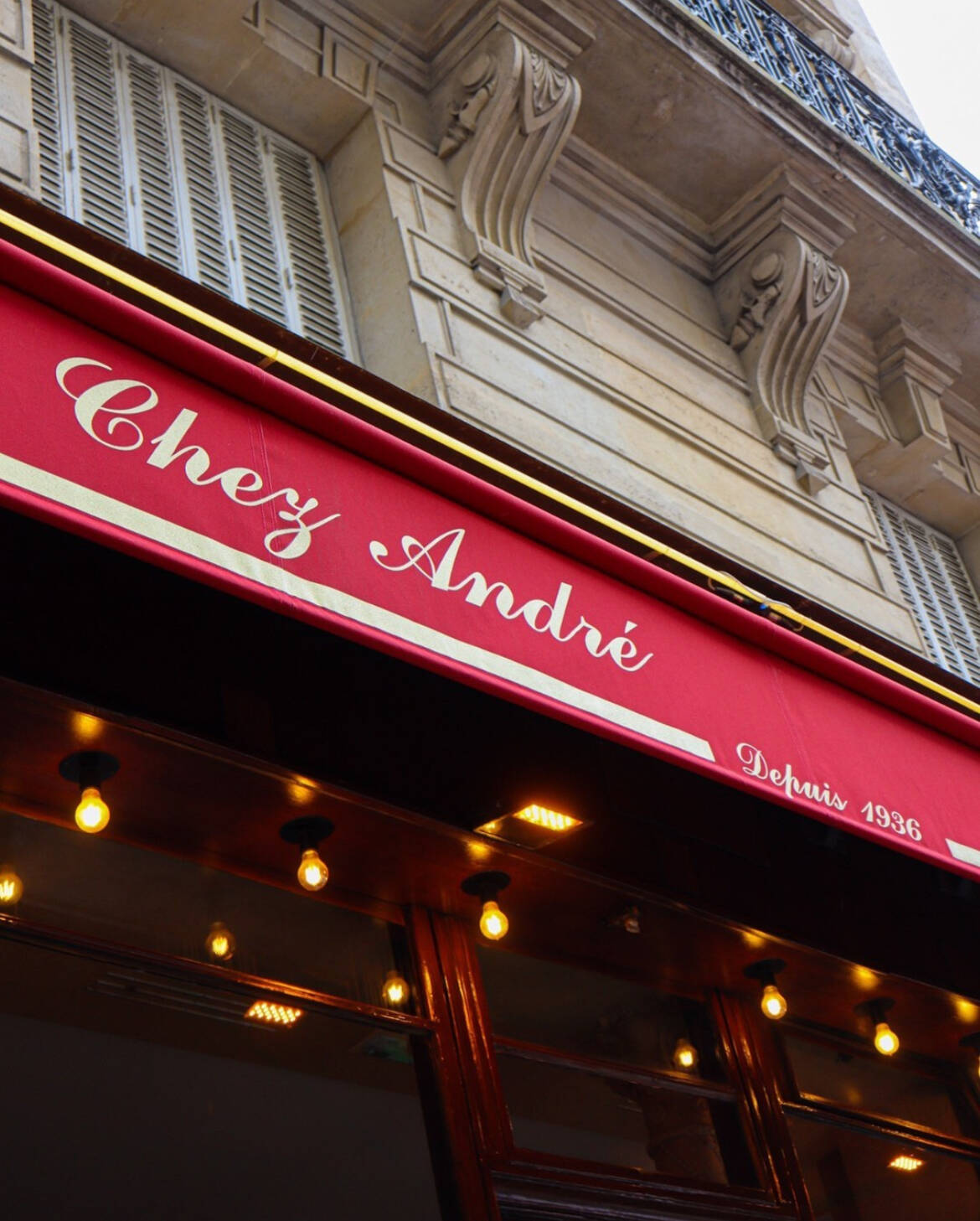 8-restaurant-chez-andre-paris.jpg