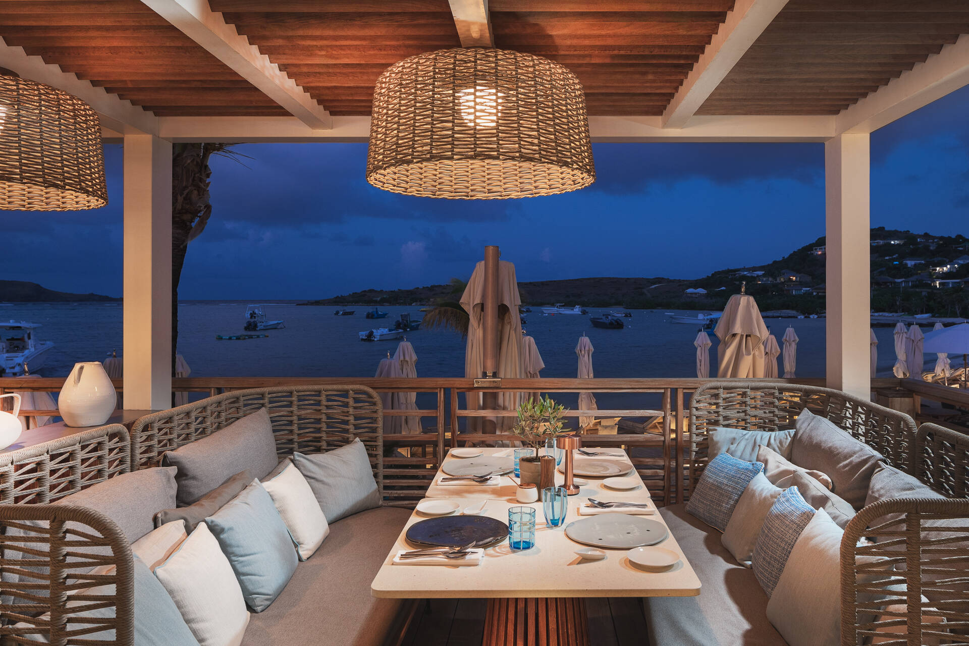 16-st-barth-restaurant-abyss-petit-cul-de-sac-st-barts.jpg