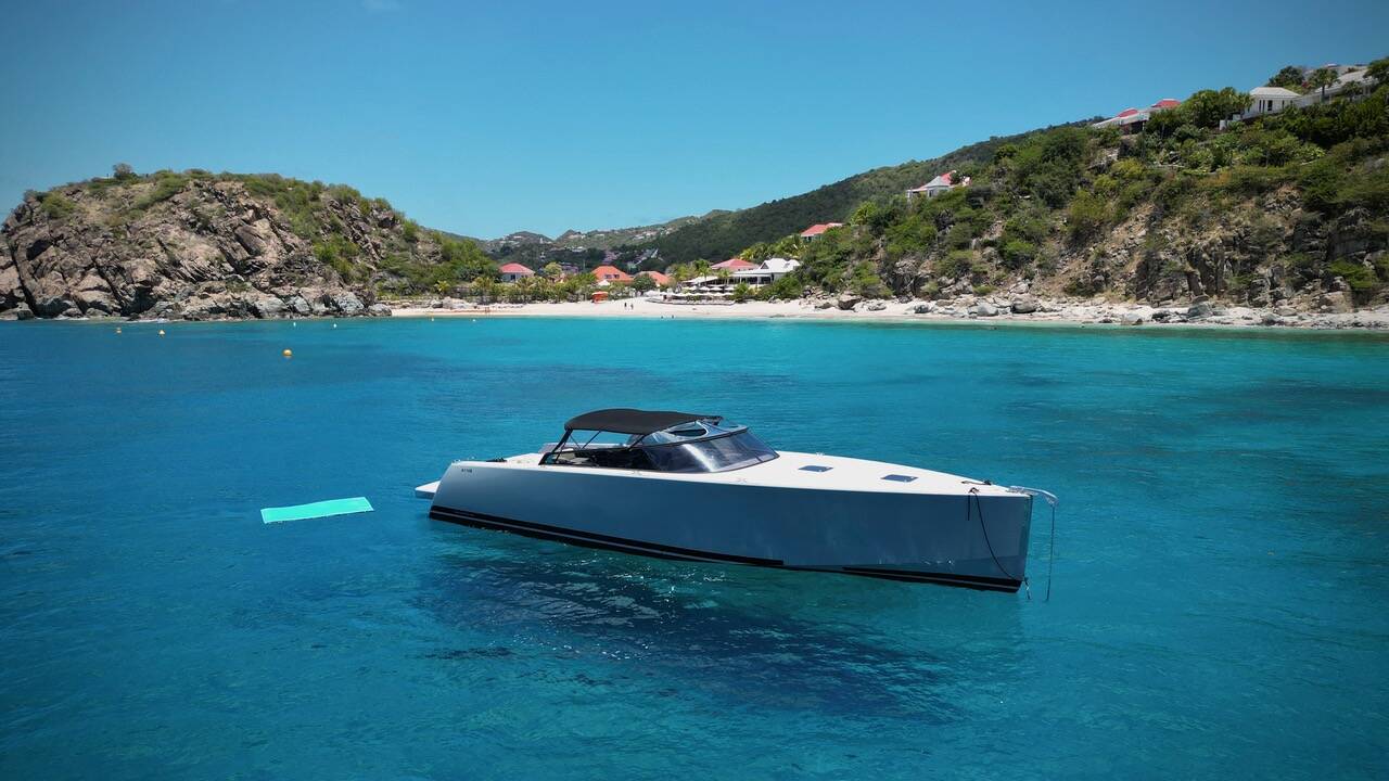 20-st-barth-master-ski-pilou-sea-bob-location-bateau-jet-ski-gustavia-st-barts-1.jpeg